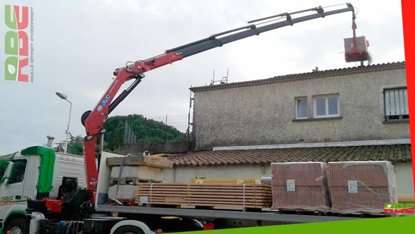 Livraison grande hauteur dans une zone résidentielle de Montpellier